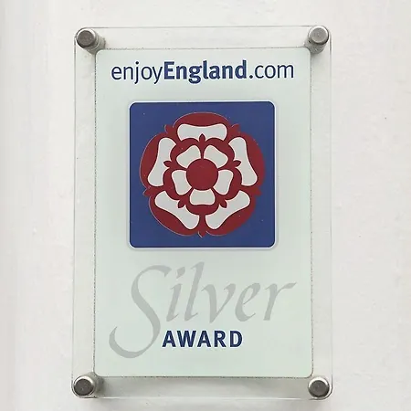 Riviera Town House سكرابورو