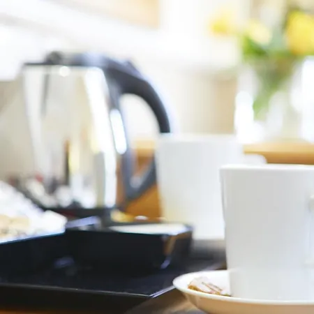 Riviera Town House Konukevi 4*