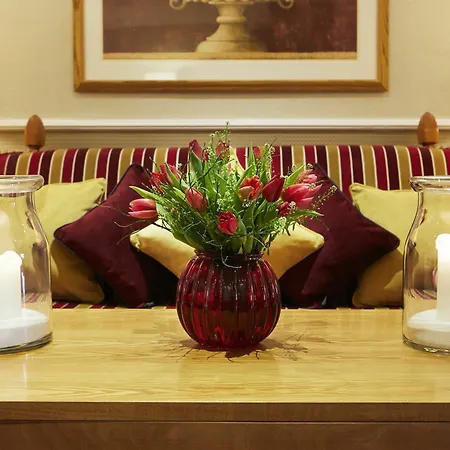 Riviera Town House بيت ضيافة