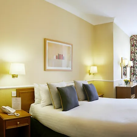 Riviera Town House Konukevi 4*