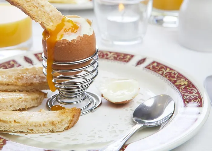 Riviera Town House 4*