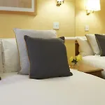בית הארחה Riviera Town House