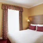 Riviera Town House 4* סקארבורו