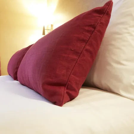 Riviera Town House 4* 스카버러